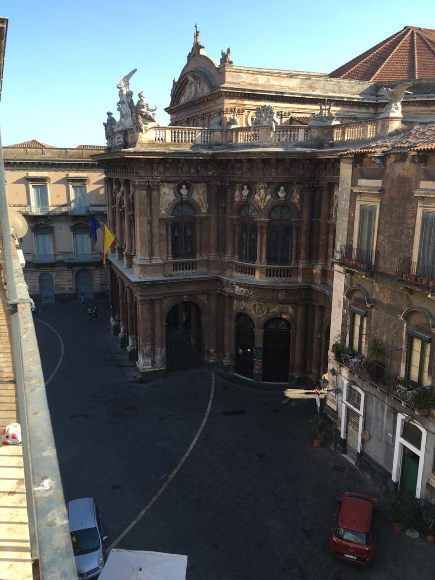 Wonderful Teatro Massimo Bellini Apartment Катания Екстериор снимка