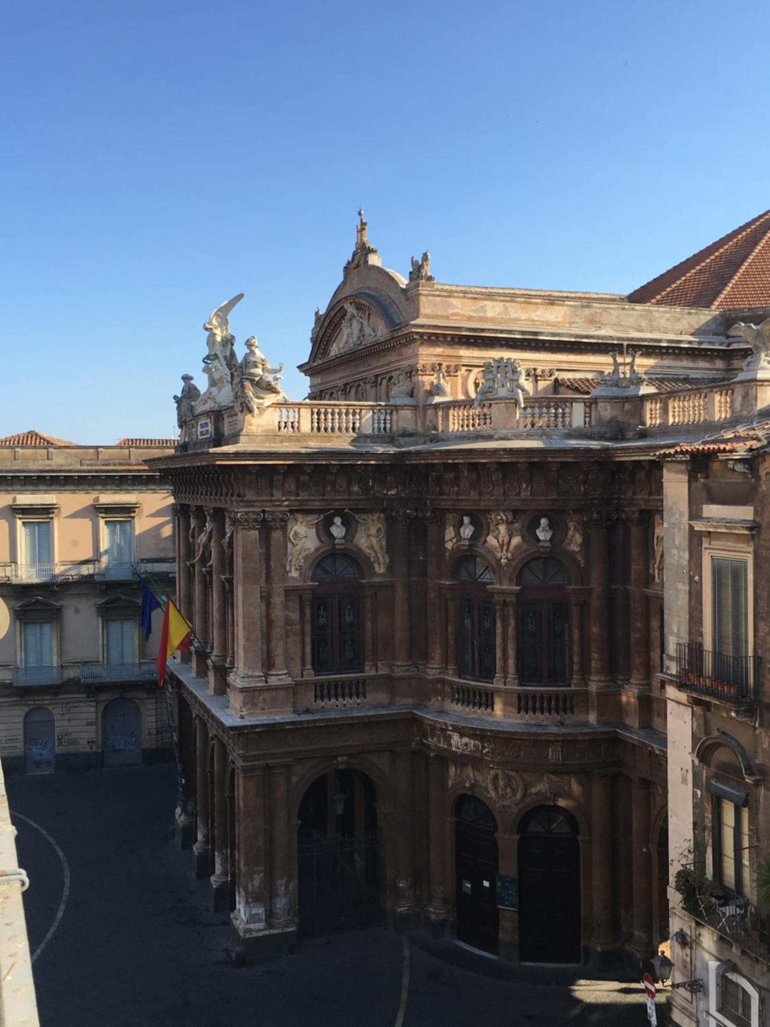 Wonderful Teatro Massimo Bellini Apartment Катания Екстериор снимка