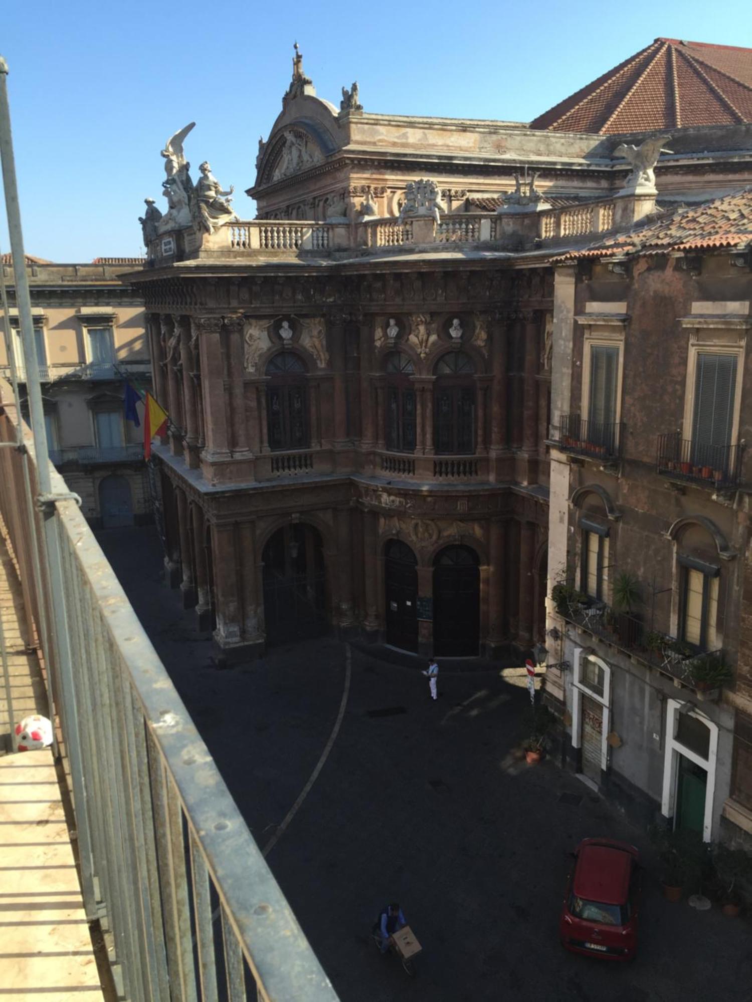 Wonderful Teatro Massimo Bellini Apartment Катания Екстериор снимка